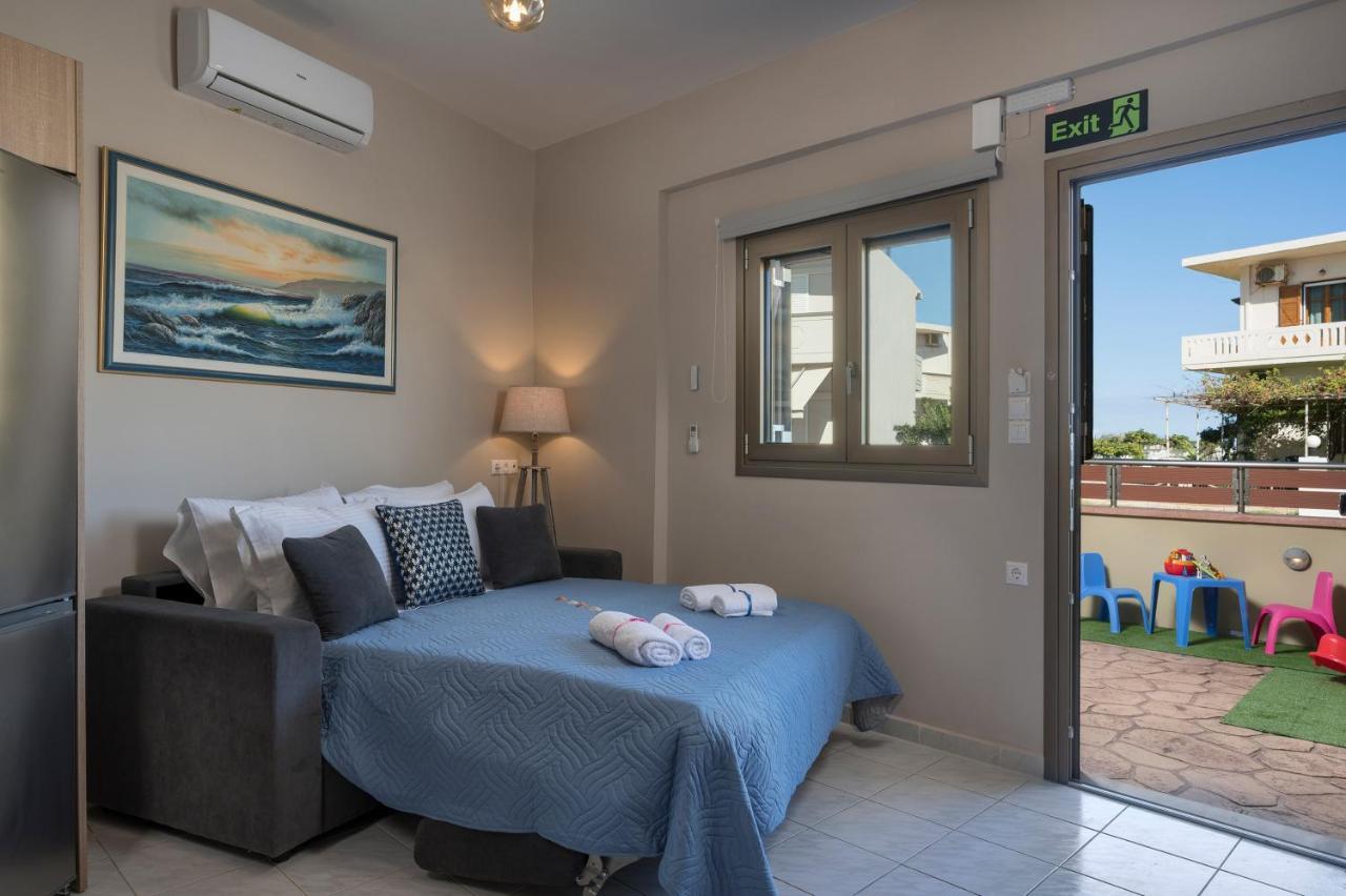 Floral Beach Apt With Lux Extras & Special Treats คอลิมวาริออน ภายนอก รูปภาพ