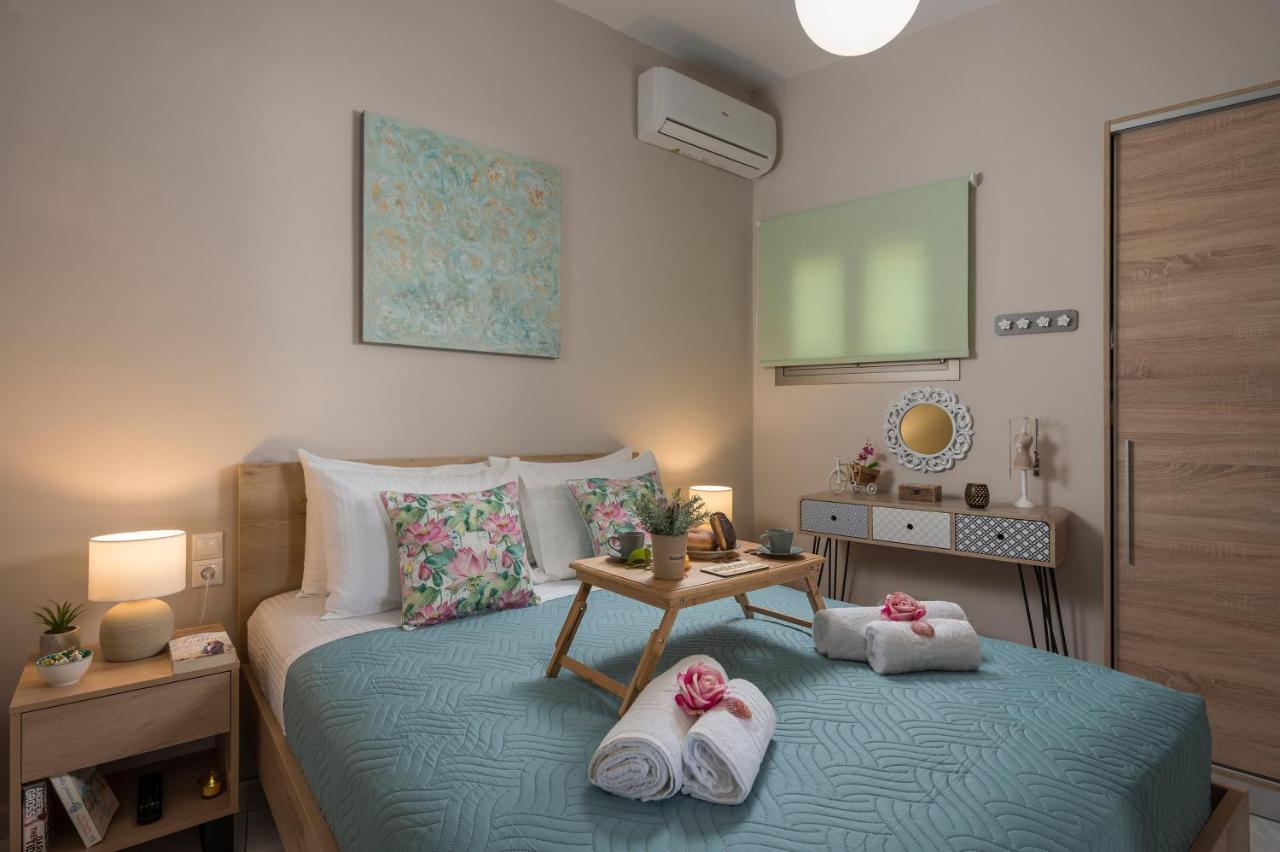 Floral Beach Apt With Lux Extras & Special Treats คอลิมวาริออน ภายนอก รูปภาพ