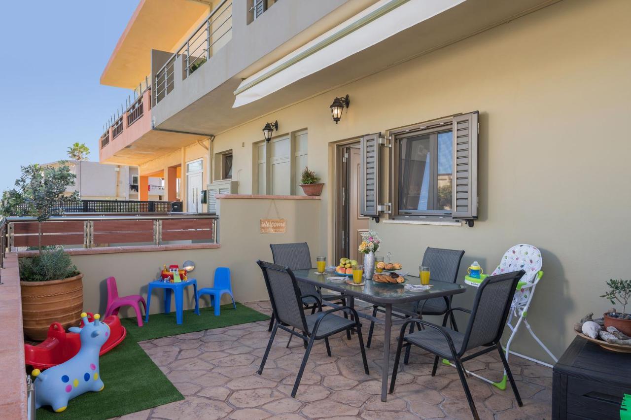 Floral Beach Apt With Lux Extras & Special Treats คอลิมวาริออน ภายนอก รูปภาพ