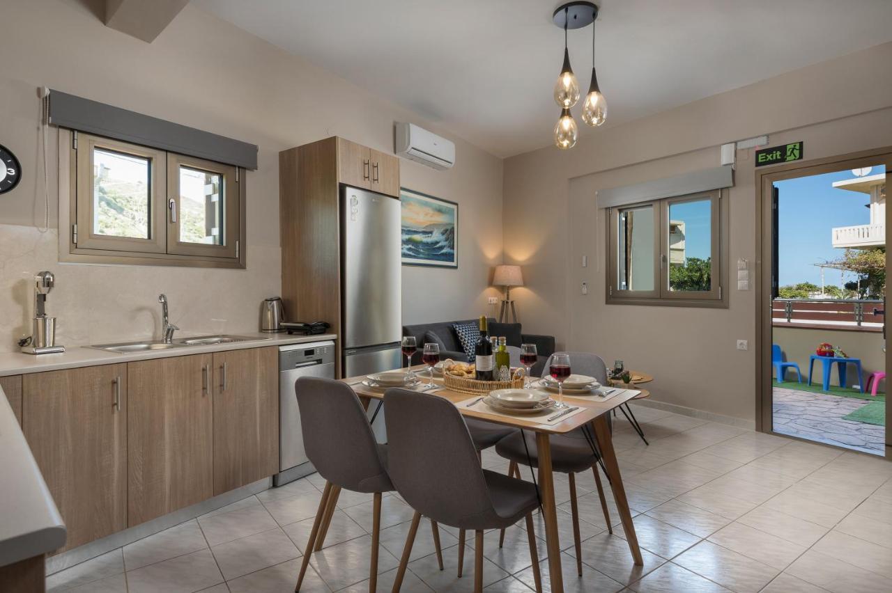 Floral Beach Apt With Lux Extras & Special Treats คอลิมวาริออน ภายนอก รูปภาพ